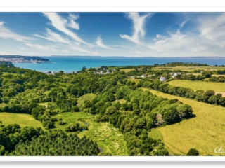 Vue aérienne de Douarnenez depuis le bois du Névez